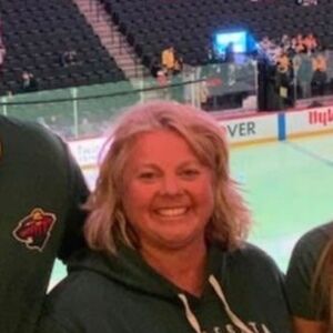 Meet your Posher, Leslie